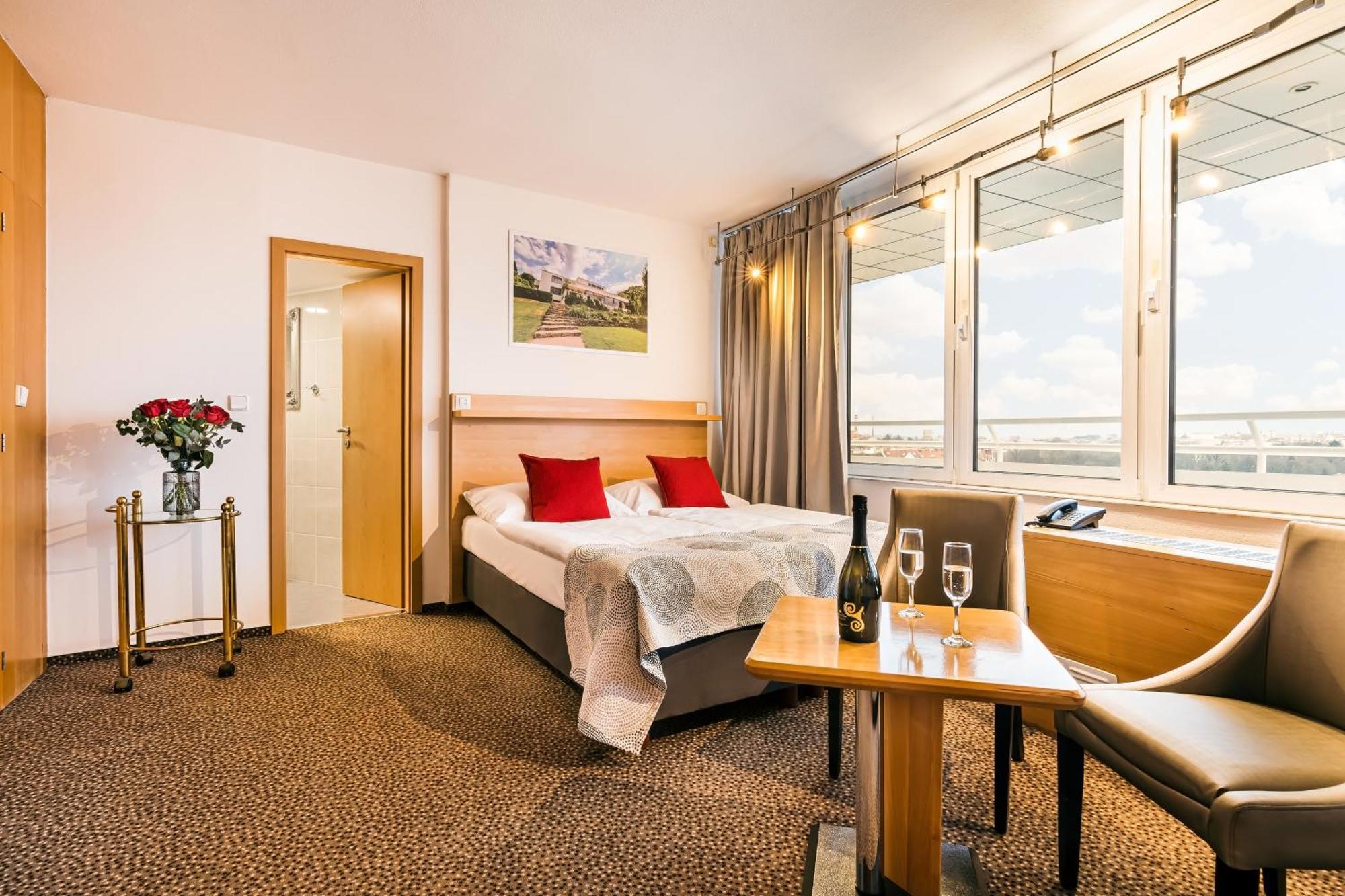 Cosmopolitan Bobycentrum - Czech Leading Hotels Brno Room photo